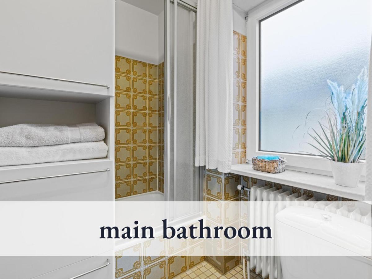 Sehr Grosse Ferienwohnung In Bester Lage Mit Grosser Sonnenterrasse L Innenstadtnaehe L 1 Minute Zum Bahnhof L Grosse Kueche L Tv L Extra-Wc L Free-Wlan L Willkommen Im Hallo!-Apartment 5 Bad Worishofen Luaran gambar