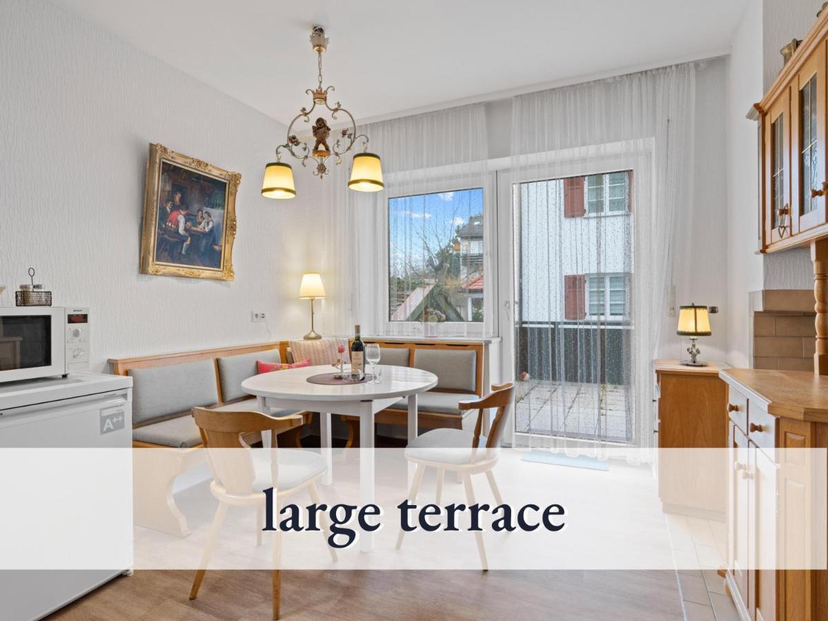 Sehr Grosse Ferienwohnung In Bester Lage Mit Grosser Sonnenterrasse L Innenstadtnaehe L 1 Minute Zum Bahnhof L Grosse Kueche L Tv L Extra-Wc L Free-Wlan L Willkommen Im Hallo!-Apartment 5 Bad Worishofen Luaran gambar
